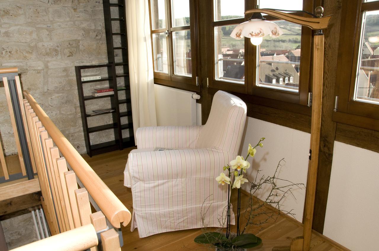 Jakobsturm Ferien Im Turm Rottingen Εξωτερικό φωτογραφία